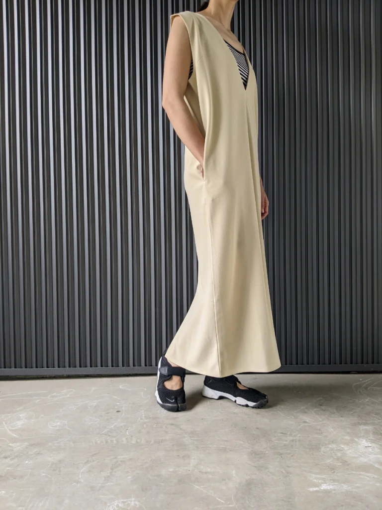 【楽天】グラスゴー Vネックジャンパースカート着用レビュー・商品画像