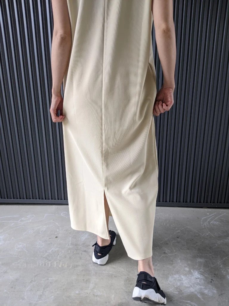 【楽天】グラスゴー Vネックジャンパースカート着用レビュー・商品画像